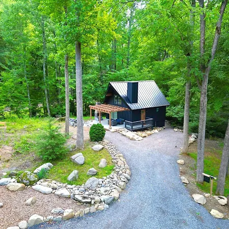 A-Frame Home - Cozy And Modern - Smoky Cottage